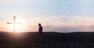 Geç. Haçın yanında bir adam. Tövbe ve Günah. İsa 'nın dirilişi.