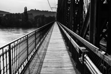 Endüstriyel Köprü çok uzaklara giden yolda