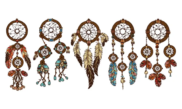 Set van 5 gekleurde dreamcatchers. Handgetekende met inkt dream catcher met veren. Etnische illustratie, tribal, Amerikaanse Indianen traditionele symbool. Tribal thema. — Stockvector