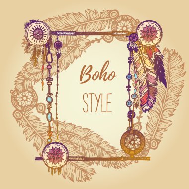 El boyalı tüyler, oklar ve boncuk ile arka plan çekilmiş. Çelenk sınır. Etnik çerçeve. Boho renkli vektör çizim. Yaz t-shirt tasarım