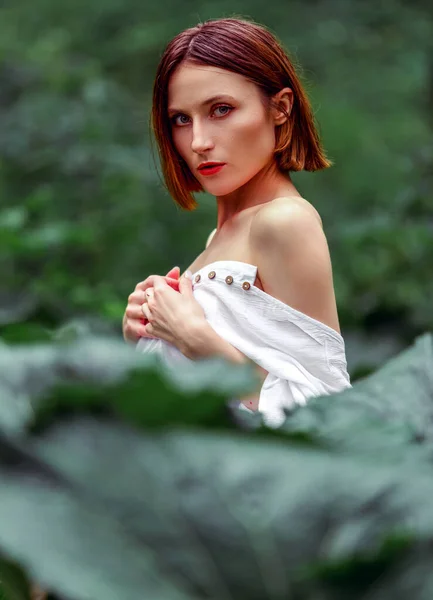 Beauty Face Woman Bare Shoulders Green Leaf Plant Portrait Caucasian — Stok fotoğraf