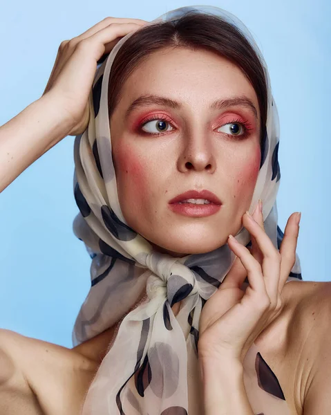 Portrait Young Woman Fashionable Headscarf Clear Skin Model Pink Makeup — 스톡 사진