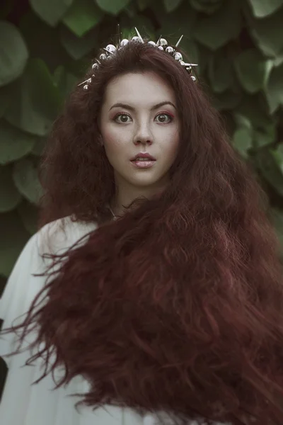 Beautiful nice woman with long ringlets hairs — Stock Photo, Image