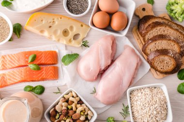 Dengeli beslenme geçmişi.. Beslenme, temiz yeme konsepti. Protein ve vücut geliştirme gıda konsepti