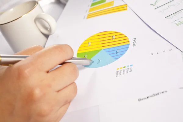 Edición Gráficos Gráficos Financieros Sobre Mesa —  Fotos de Stock