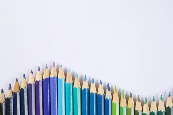 Linha de lápis coloridos — Fotografia de Stock