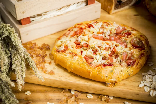 Hemmagjord Pizza redo att äta — Stockfoto