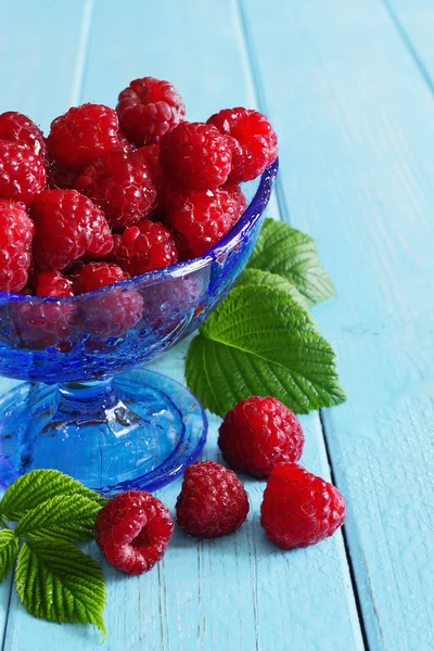 Reife frische Himbeeren — Stockfoto