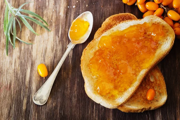 Toast mit hausgemachter Marmelade — Stockfoto