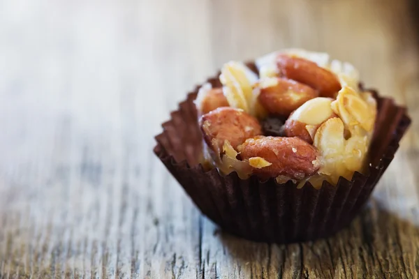 Cukroví s ořechy a karamelem — Stock fotografie