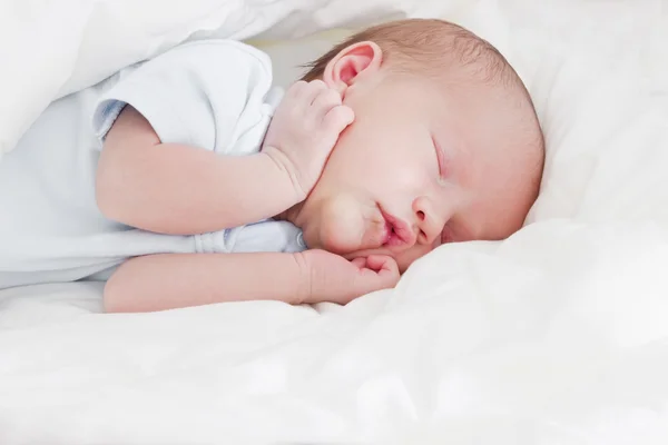 Sleeping newborn baby — Stock Photo, Image