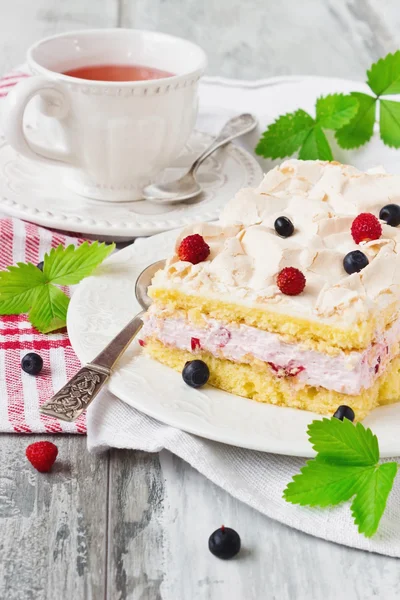 Celebratory cake with berries — Stock Photo, Image