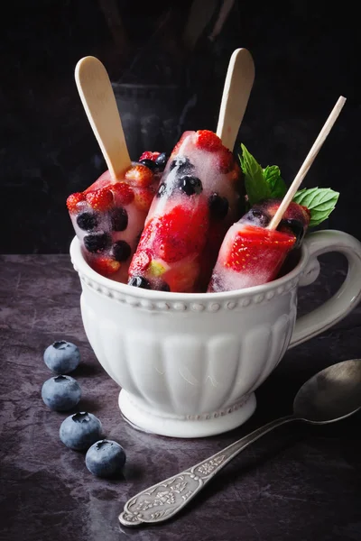 Frozen berries — Stock Photo, Image