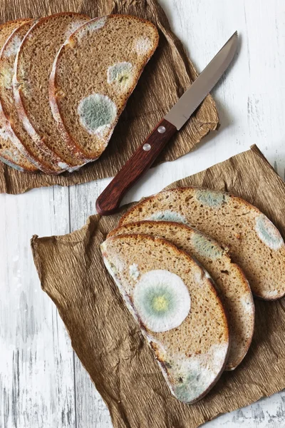 Verdorbenes Brot — Stockfoto