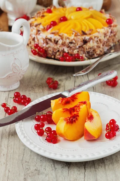 Fruta y pastel —  Fotos de Stock