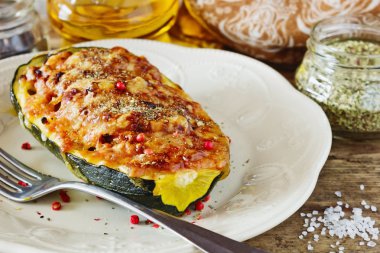 Peynirli kabak dolması