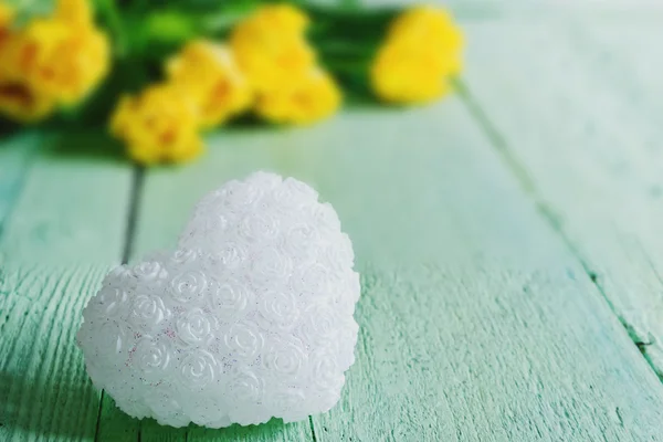 Coeur décoratif blanc — Photo