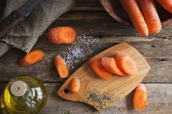 Zanahorias frescas en rodajas — Foto de Stock