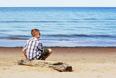 Çocuk ve deniz