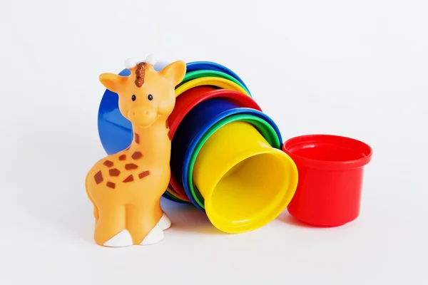 Kinderen gekleurde plastic bekers — Stockfoto