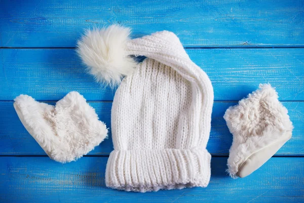 Зимняя детская одежда — стоковое фото