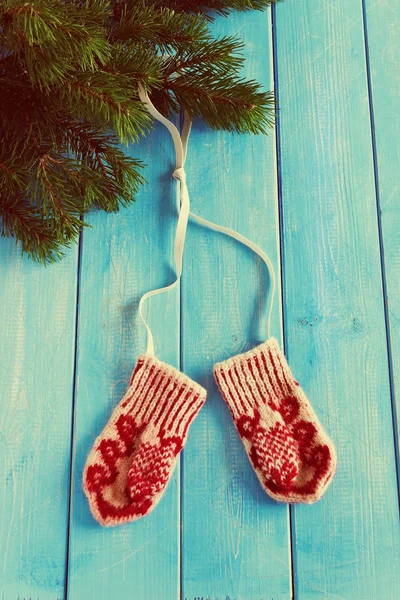 Traditional children's mittens — Stock Photo, Image