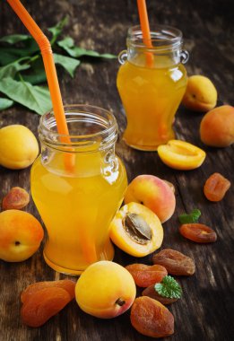 Kayısı suyu küçük kavanoz