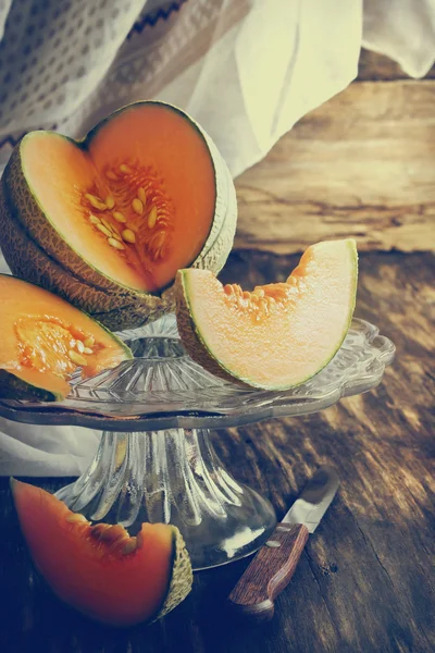 olgunlaşmış kavun dilimleri