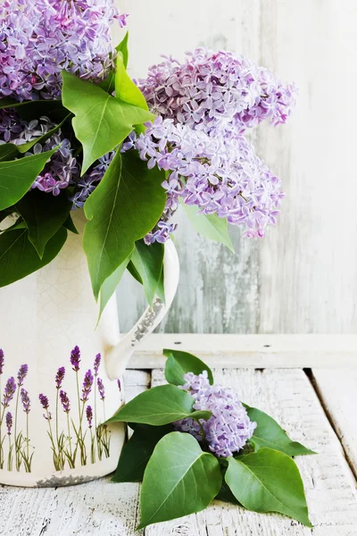 Fresh bouquet of lilac — Stock Photo, Image