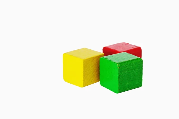 Gekleurde houten kubussen — Stockfoto