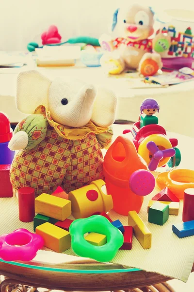 Brinquedos infantis no quarto das crianças Imagens Royalty-Free