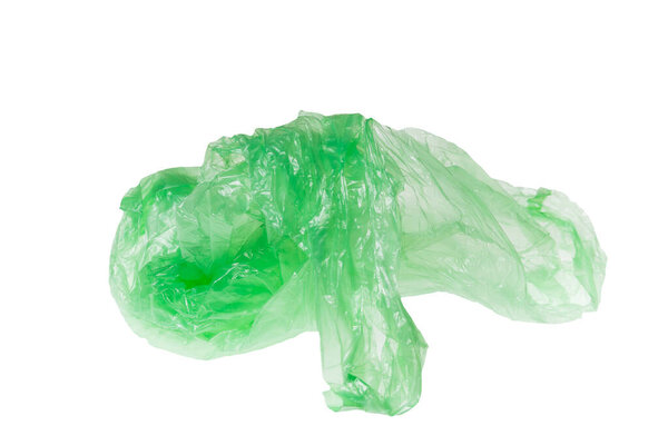 Зеленый пластиковый пакет из биоразлагаемого материала, изолированный на белом фоне