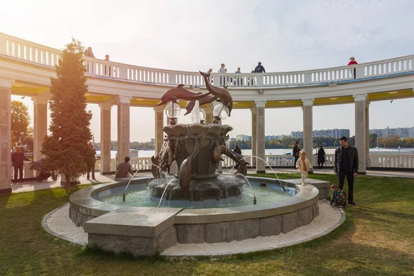 Moscou Russie Septembre 2020 Fontaine Dans Nouveau Parc Thème Familial Image En Vente