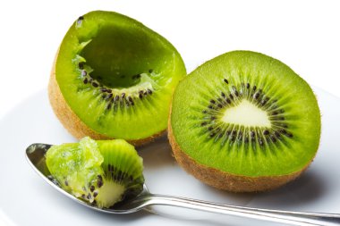 kivi beyaz arkaplanda izole edildi.