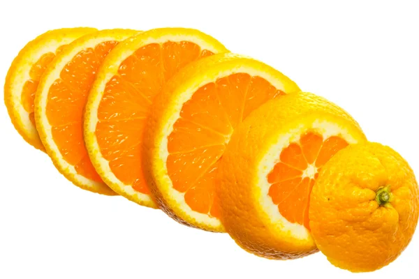 Narancs elszigetelt fehér alapon. — Stock Fotó