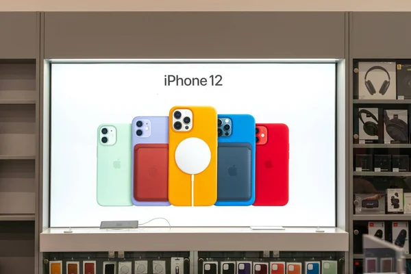 Tablica Wyników Reklamy Sklepie Sprzedaż Nowego Apple Iphone Apple Inc — Zdjęcie stockowe