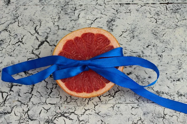 Gåva av en grapefrukt — Stockfoto