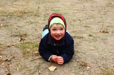 Bebeğim gülümsüyor