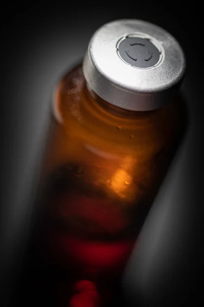 Macro Shot Selective Focus Amber Color Vaccine Injection Bottle Set — Stock Photo, Image