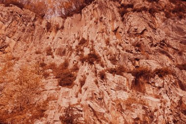 Bulutlardaki dağların manzaralı Marsya manzarası. Kafkas Dağları 'nın manzarası. Düş! Georgia Günü.