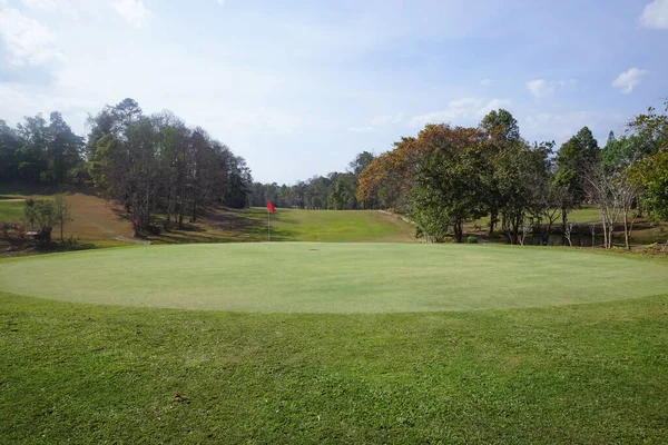 Fondo Del Campo Golf Por Noche Tiene Luz Del Sol — Foto de Stock