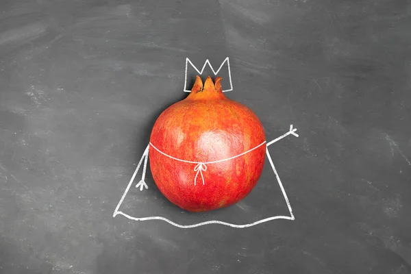 Child Drawing Red Ripe Pomegranate Crown Royal Cloak Chalk Board — Stock Photo, Image