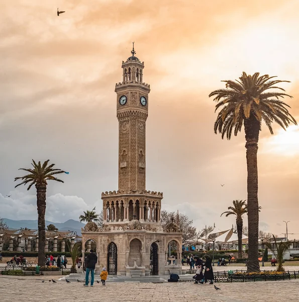 Izmir Türkei März 2021 Izmirs Uhrturm Konak Platz Berühmt Farben Stockbild