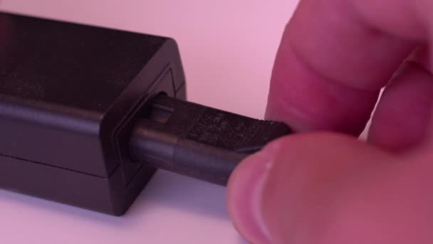 Introducerea Cablului Alimentare Adaptor — Videoclip de stoc