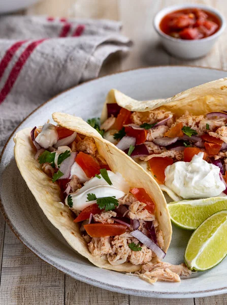 Tacos Pulled Chicken Tomato Onion Sour Cream Plate Lime Wedges — Stock Photo, Image