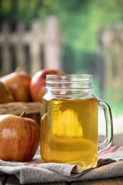 Closeup Glass Apple Juice Fresh Apples Rural Background — Foto de Stock