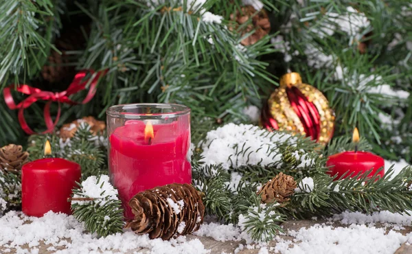 Červené vánoční svíčky — Stock fotografie