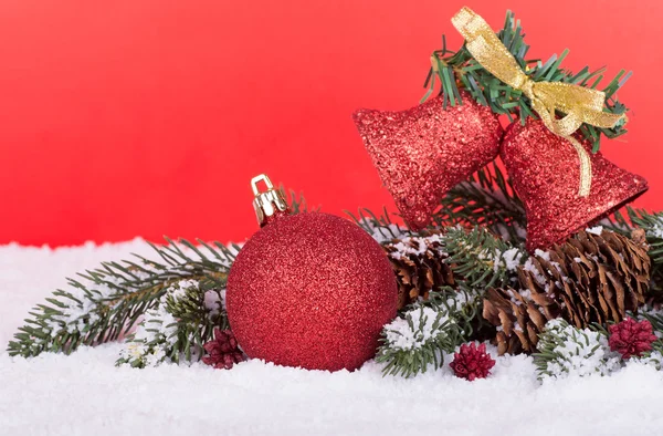 Adornos rojos de Navidad — Foto de Stock