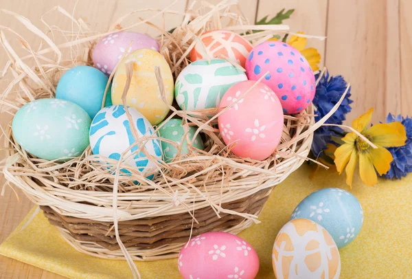 Huevos de Pascua decorativos — Foto de Stock