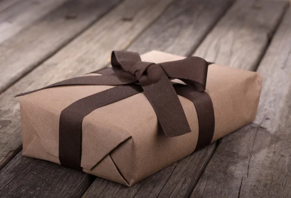 Brown Gift Package — Stock Photo, Image